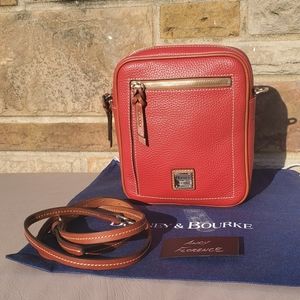 Dooney and Bourke camera bag